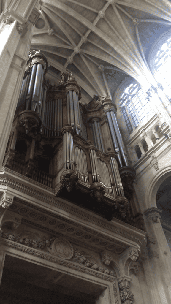 Grand Pipe Organ St. Eustache Church Paris is among the unique experiences in Paris.